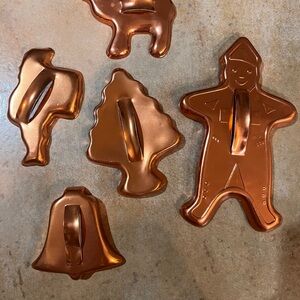 VNT Copper Christmas Cookie Cutter with added bonus cocoa/cappuccino stencils)